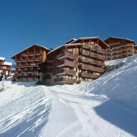 Renove 2p, Balcon Sud-ouest, Pied Des Pistes, Parking, Wifi, Non Fumeur. - Fr-1-344-1215 * Les Bruyeres